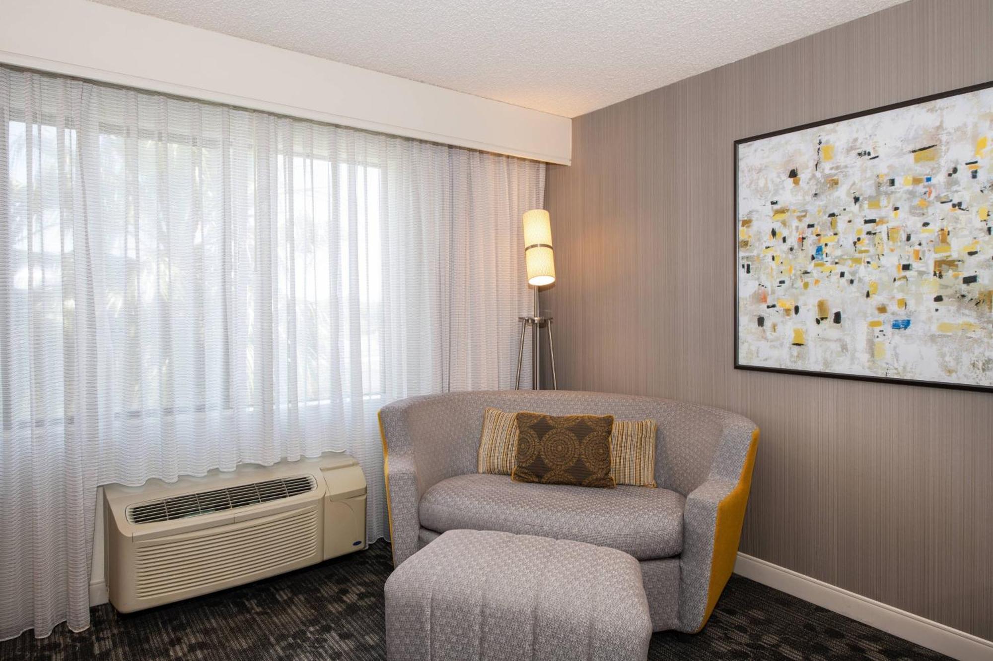 Courtyard By Marriott Newark Silicon Valley Exteriér fotografie